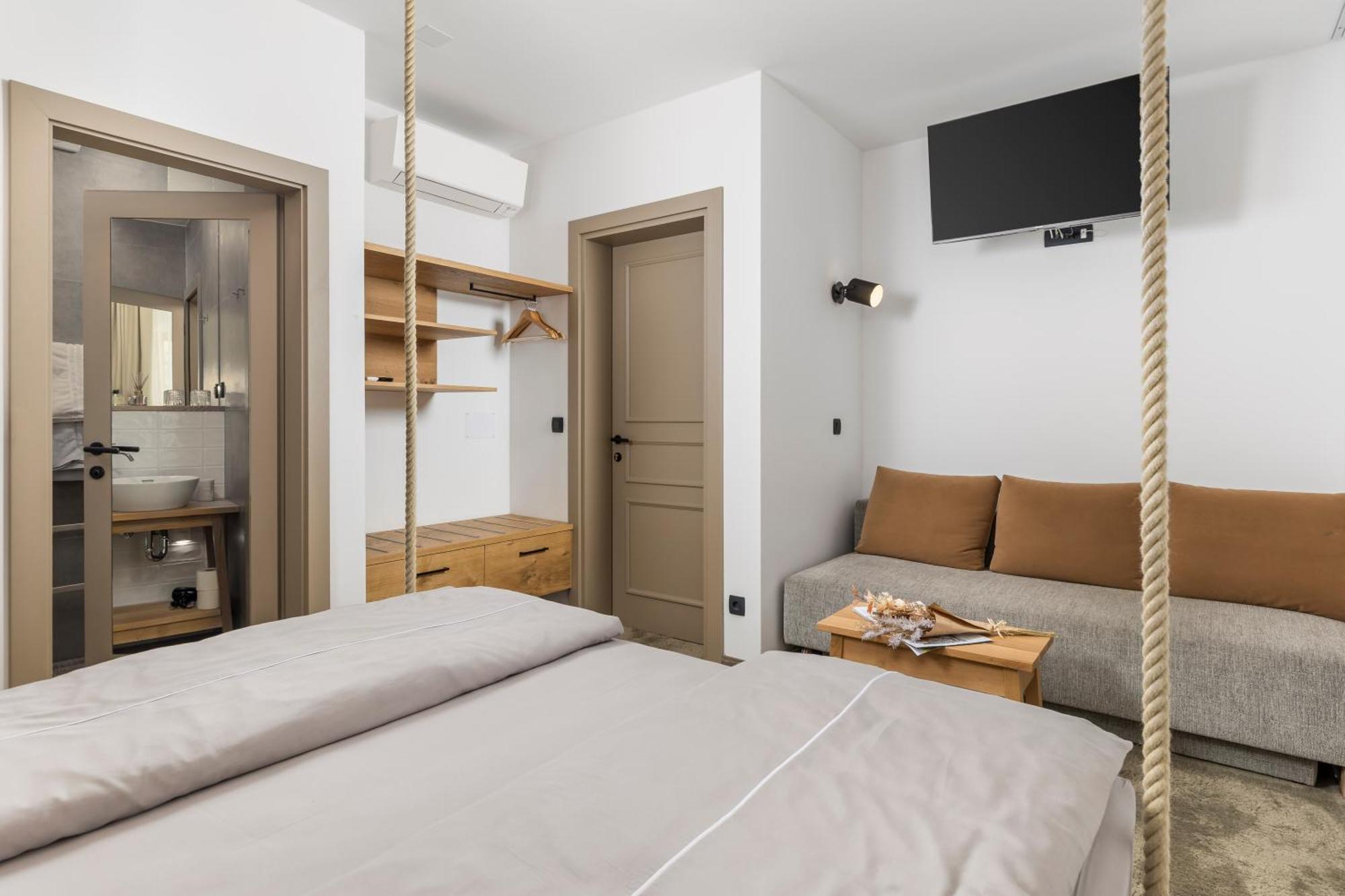 Pula Residence Rooms And Apartments Old City Center Buitenkant foto