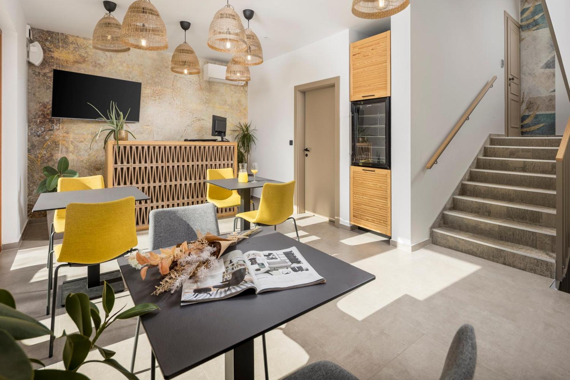 Pula Residence Rooms And Apartments Old City Center Buitenkant foto