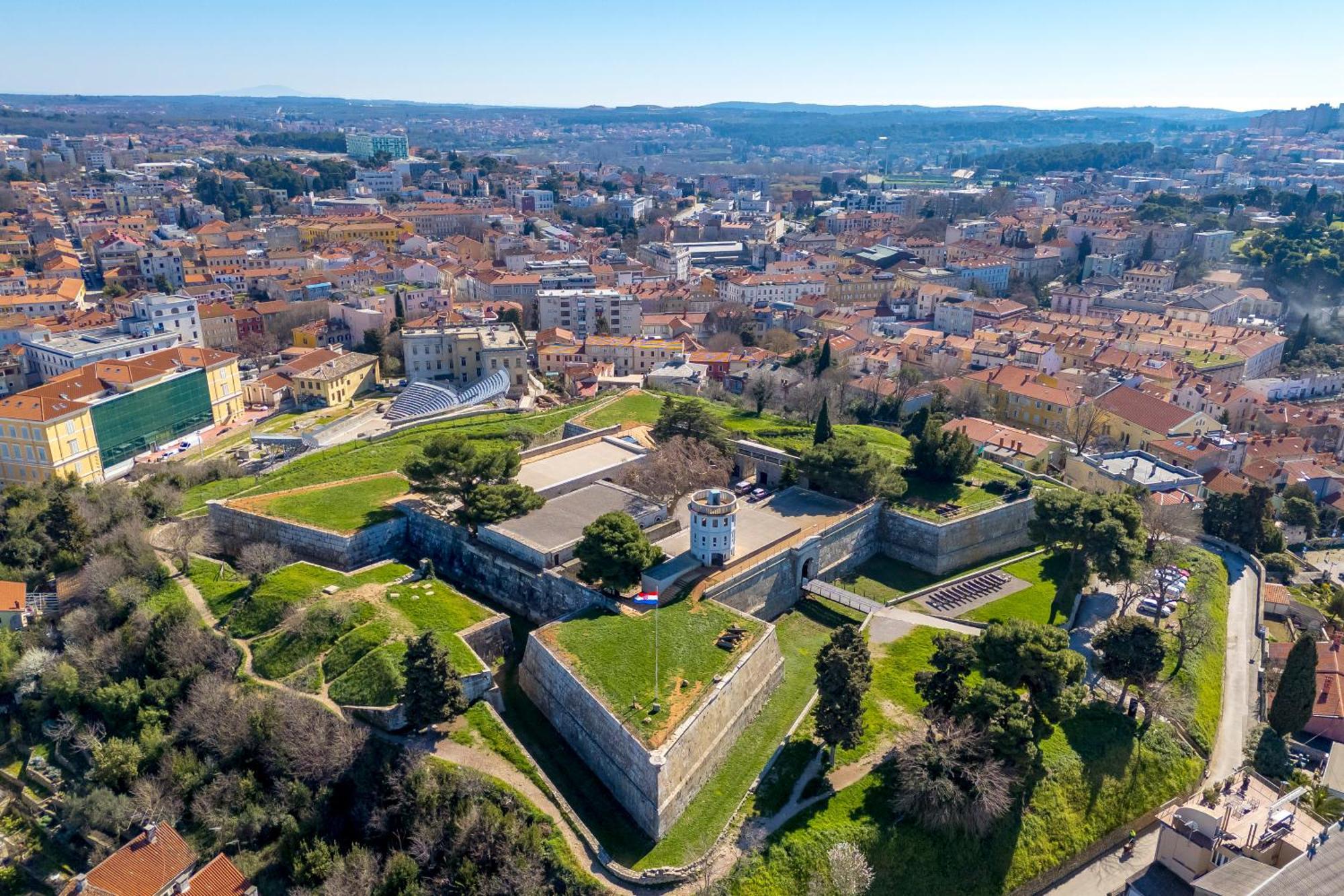 Pula Residence Rooms And Apartments Old City Center Buitenkant foto