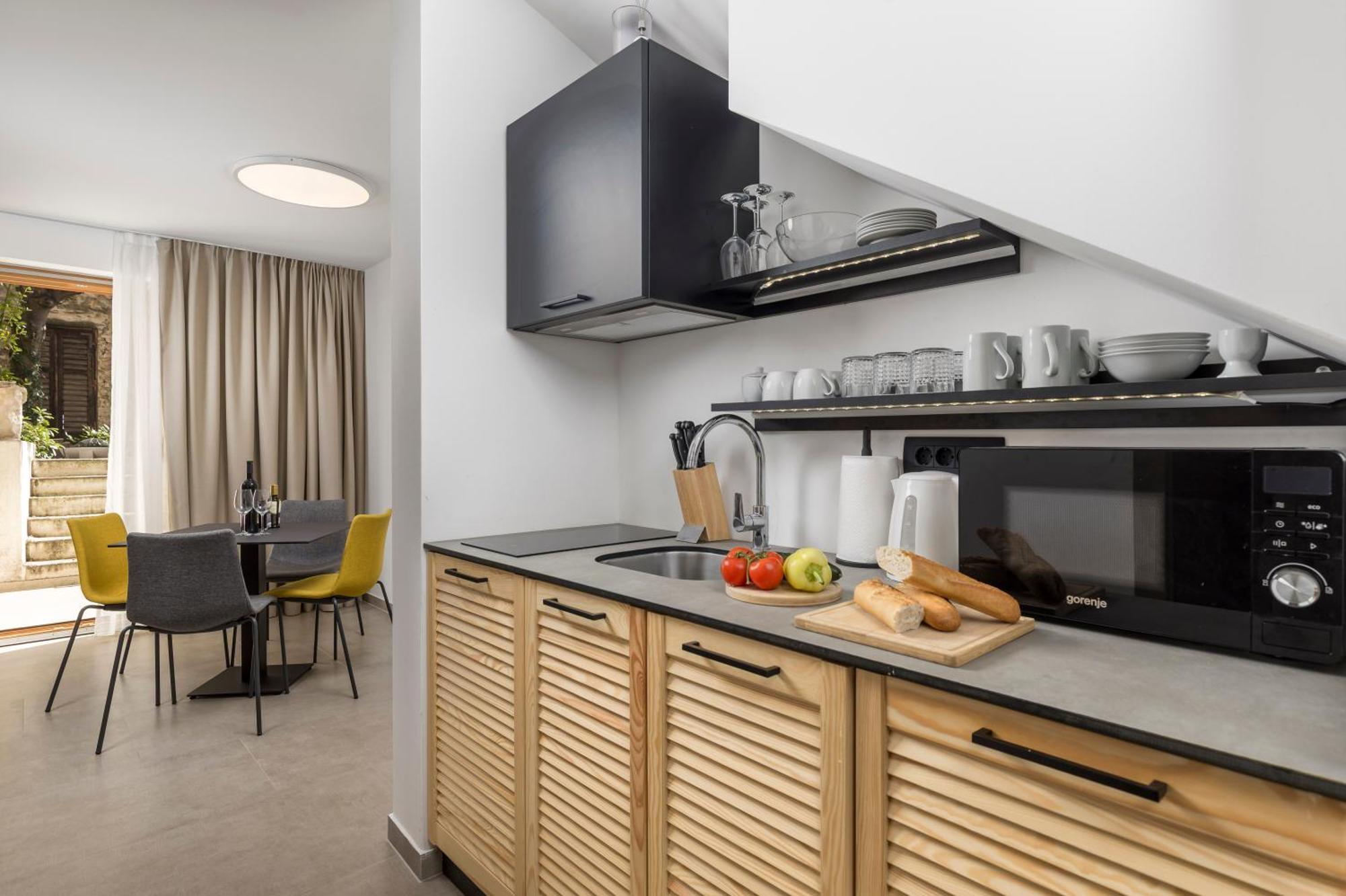 Pula Residence Rooms And Apartments Old City Center Buitenkant foto