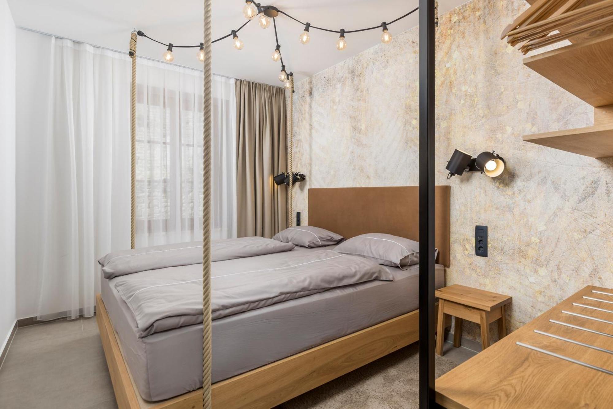 Pula Residence Rooms And Apartments Old City Center Buitenkant foto