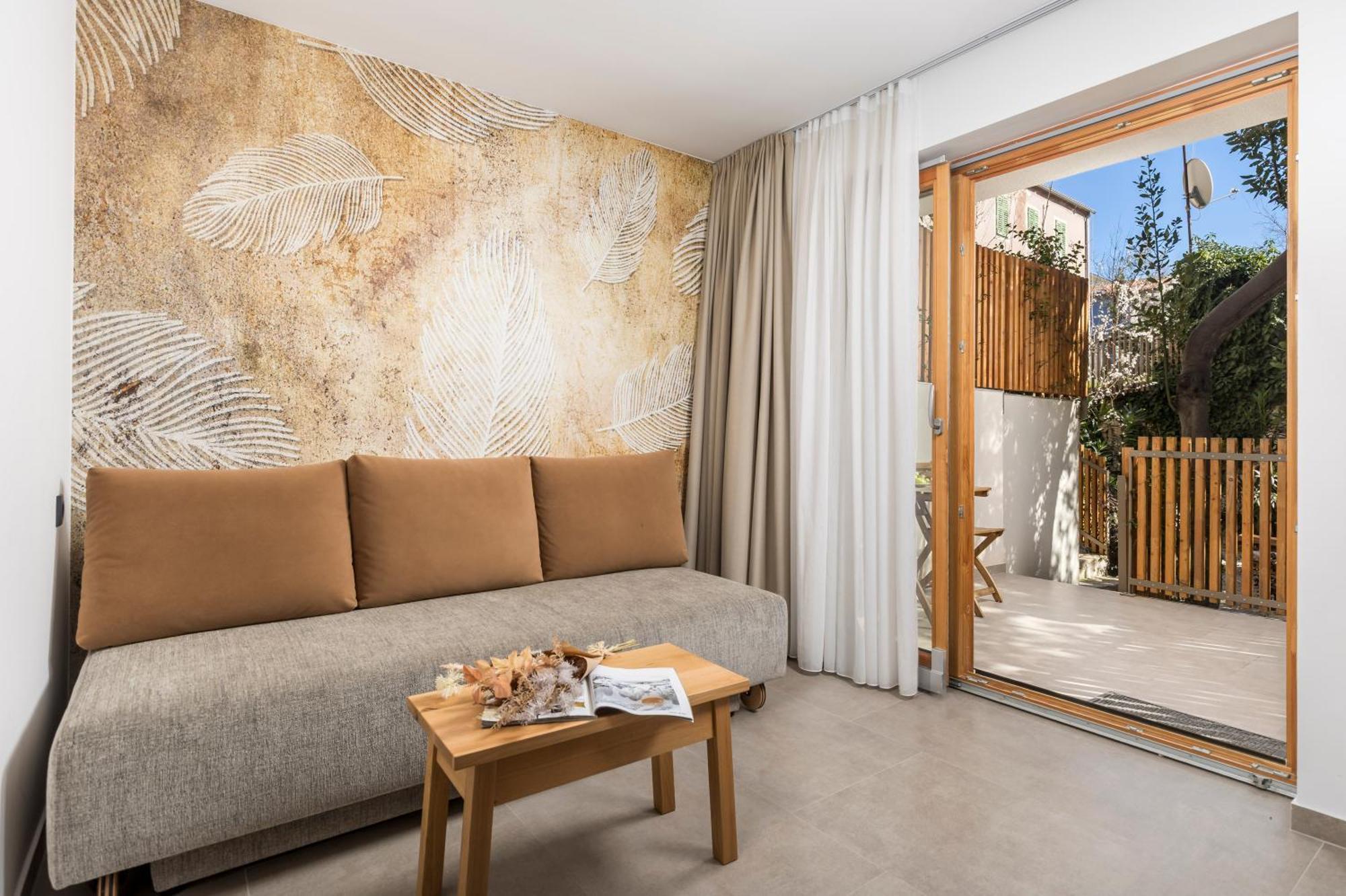 Pula Residence Rooms And Apartments Old City Center Buitenkant foto