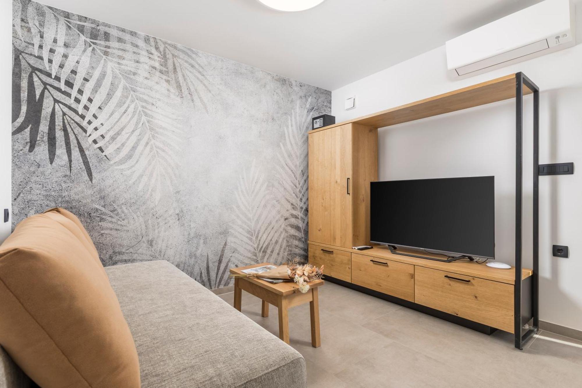 Pula Residence Rooms And Apartments Old City Center Buitenkant foto